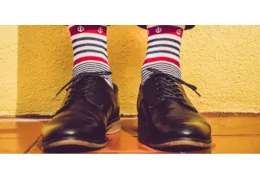 Come scegliere e abbinare le calze da uomo per rivoluzionare il tuo stile
